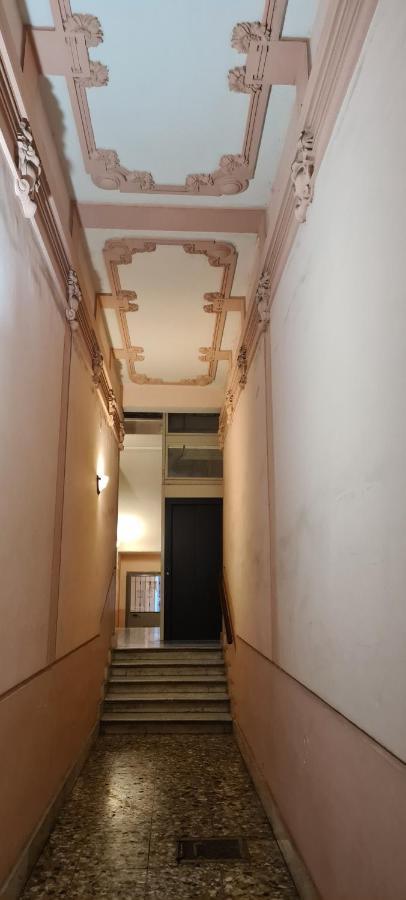Case Di Paola Via Crisanzio Bari Exteriör bild